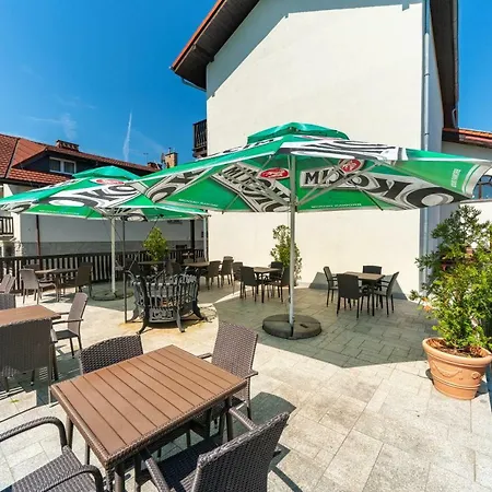 Carmen شكلارسكا بوريبا